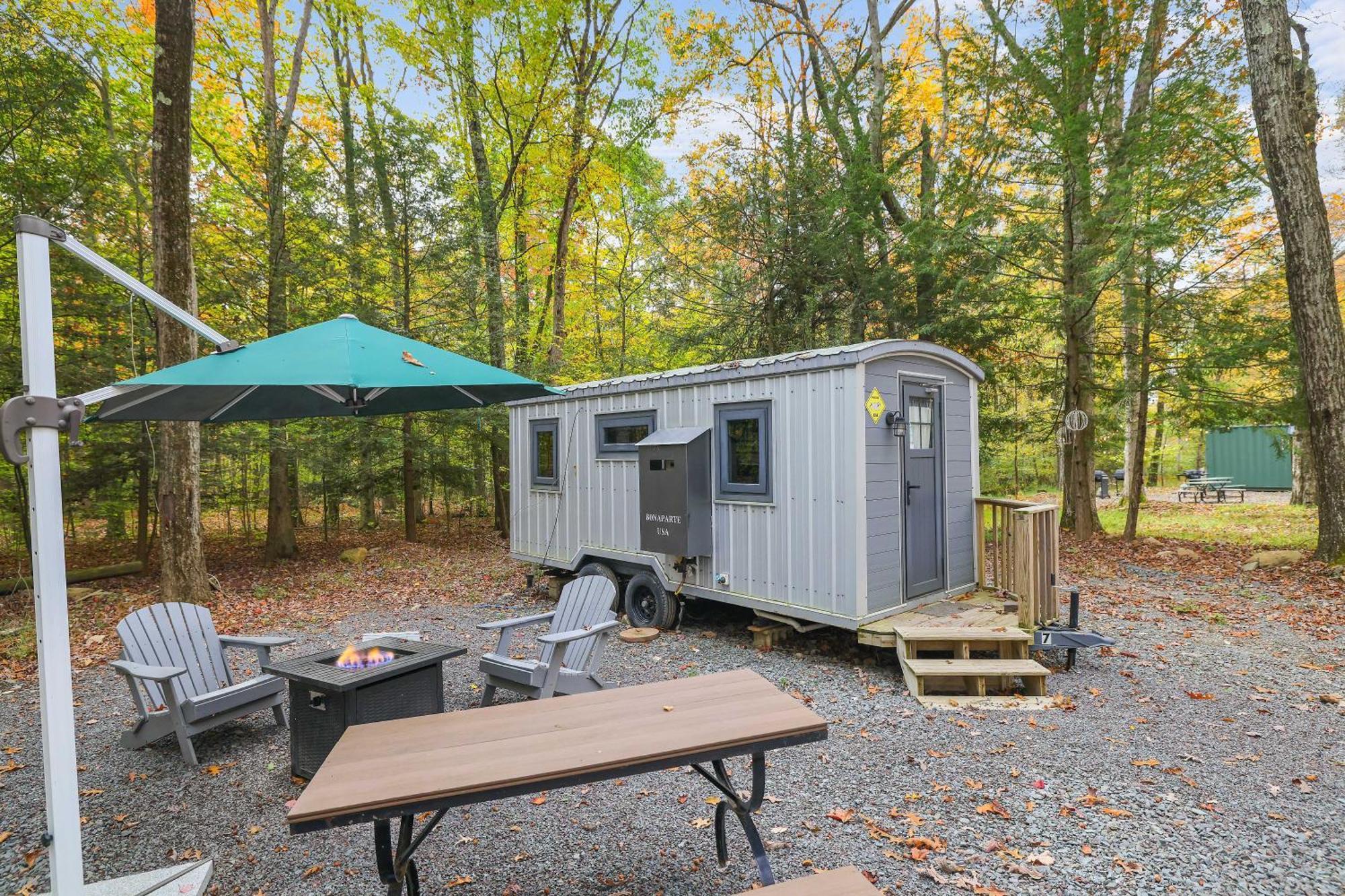 Camptel Poconos Lodging Albrightsville Exterior foto